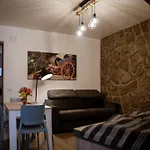 Cortilia House דירה