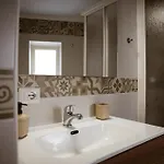 Cortilia House דירה