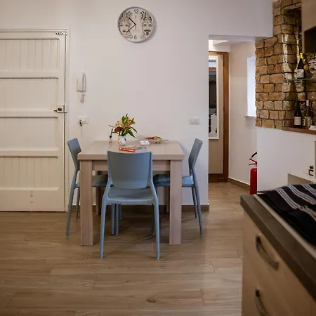 Daire Cortilia House